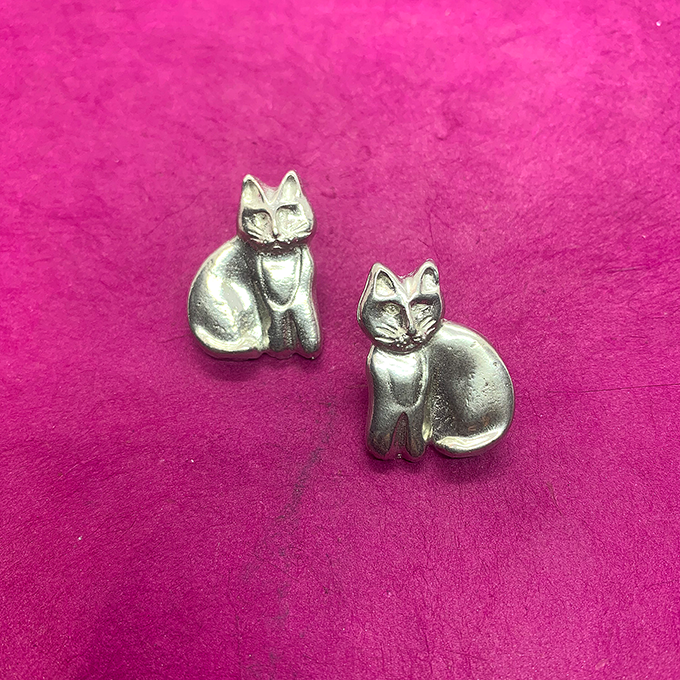 Cat Sitting Earrings